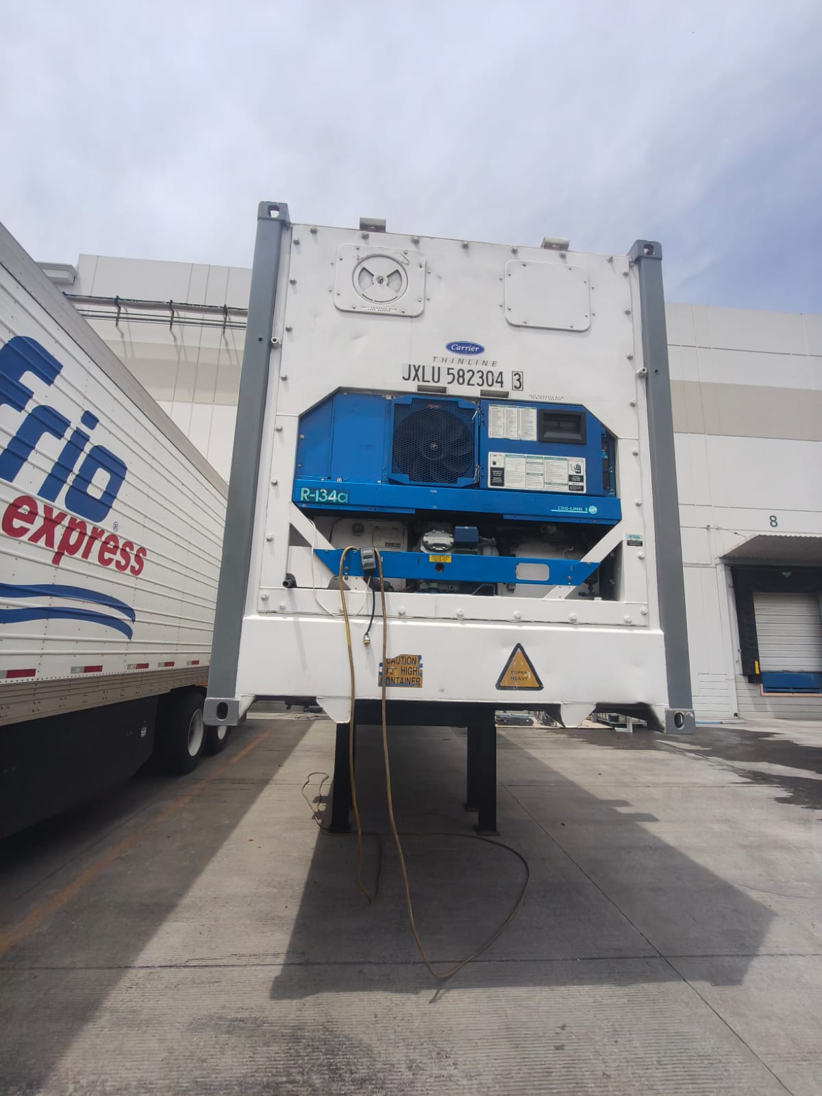 Contenedor refrigerado Carrier disponible para alquiler